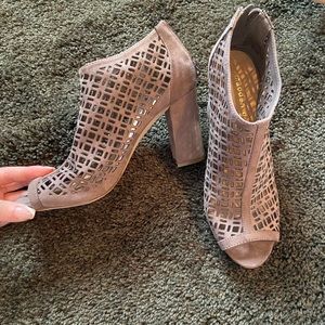 Size 8 Steve Madden heels